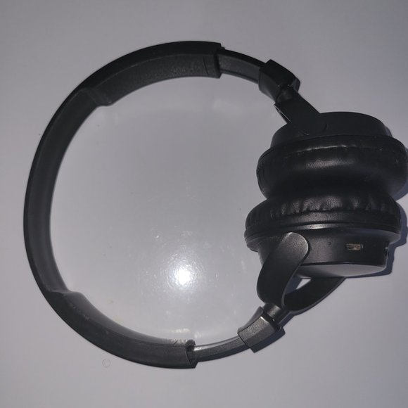 High in class comfortable headphones with speakers and amazing microphones for c - Picture 2 of 5